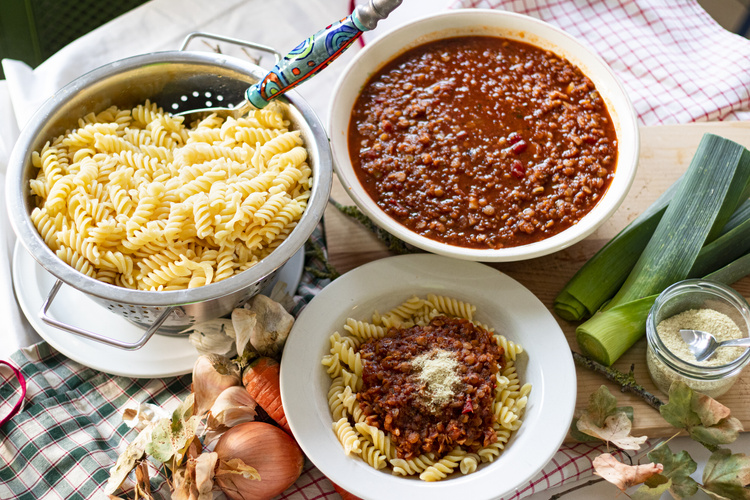 Linsen-Bolognese