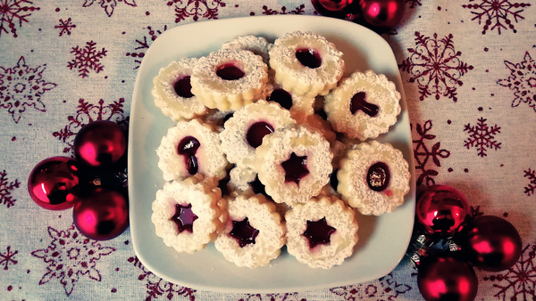 Teller mit Plätzchen