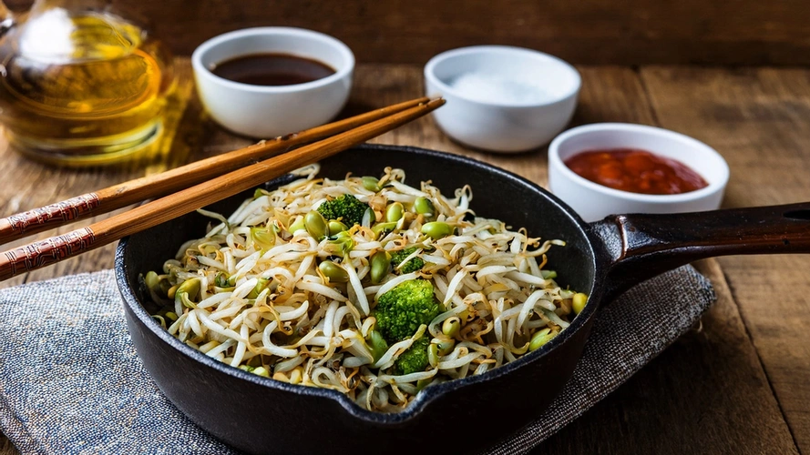 Rezeptbild für Asiatische Sprossenpfanne