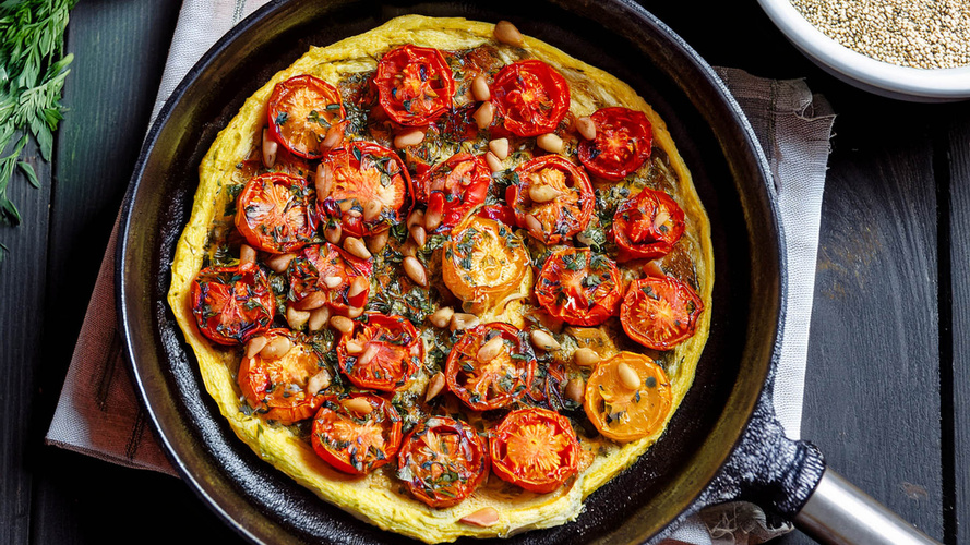 Rezeptbild für Zucchini-Frittata mit Tomaten-Topping