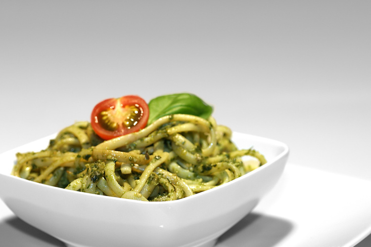 Spaghetti mit Postelein-Pesto