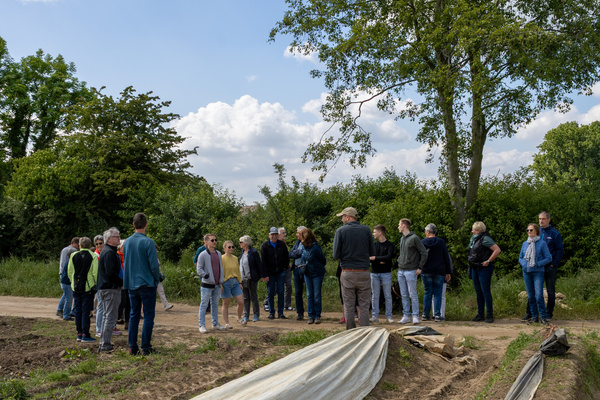 Besuch auf dem Biohof Schulz-Wethmar