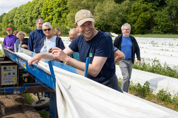 Besuch auf dem Biohof Schulz-Wethmar