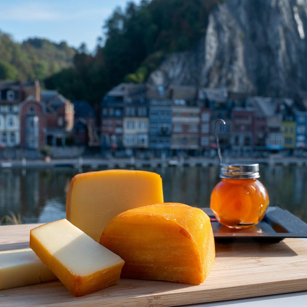 Tour de Kaas vierer mit Wein