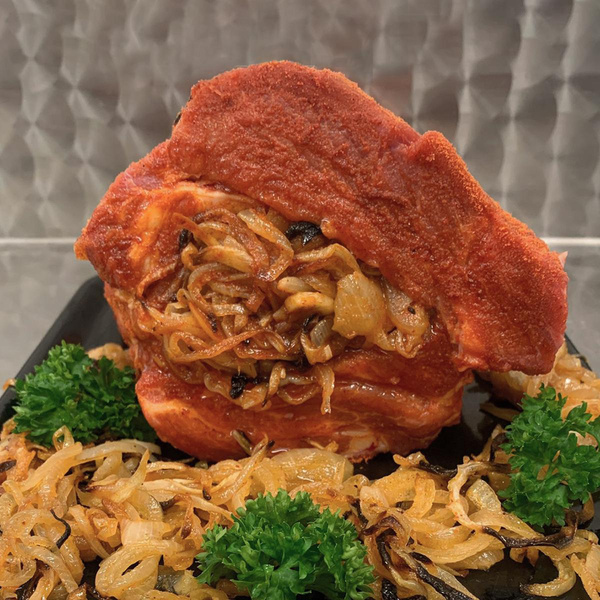 Produktfoto zu Schweinenackenbraten Schmorzwiebelfüllung ca.1,5kg