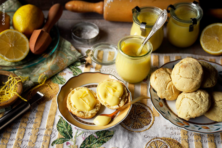 Scones & Lemon Curd