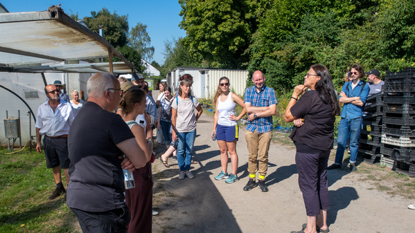 Mitarbeiter:innen in der Gärtnerei