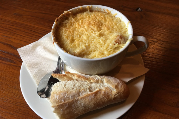 Zwiebelsuppe