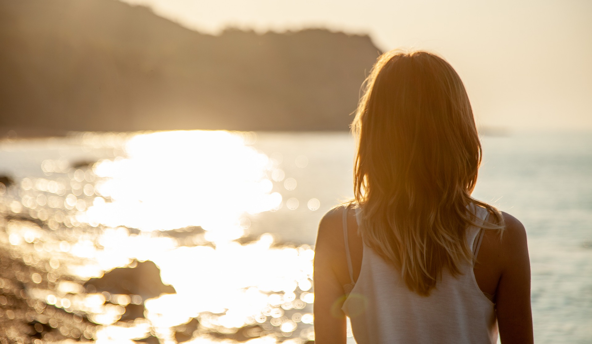 Frau am Meer