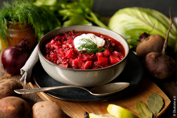 Kürbistarte mit Zwetschgen